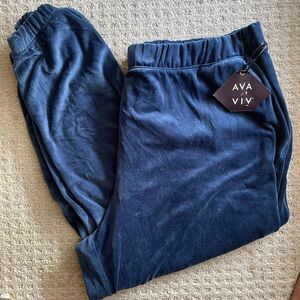 Ava & Viv High-Rise Relaxed Velour Joggers 2X